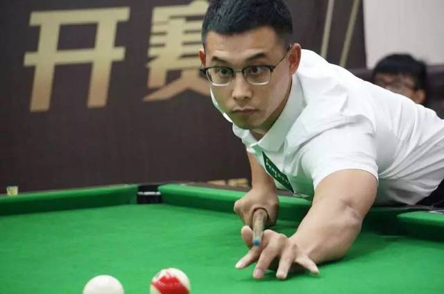 其中不乏英 其中不乏英